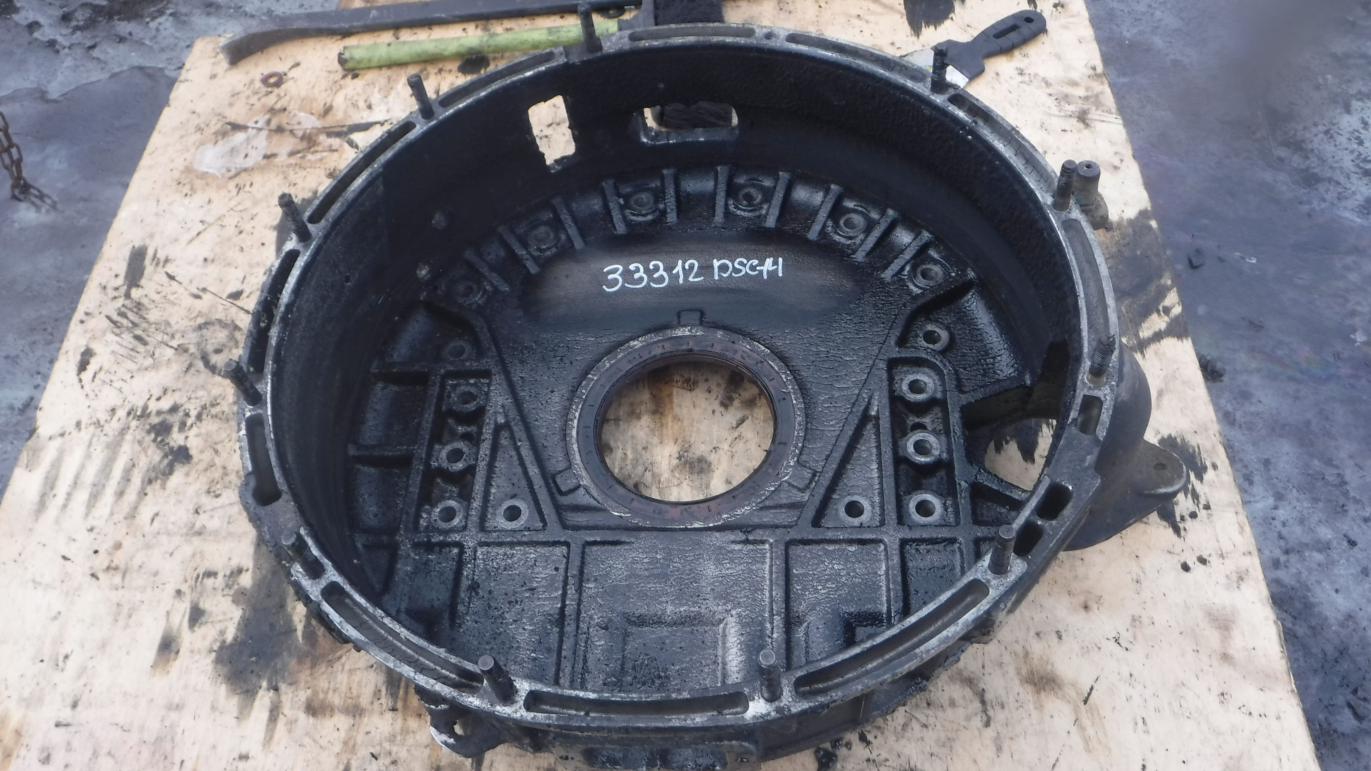 Кожух маховика Scania R144  DSC1414 1447444